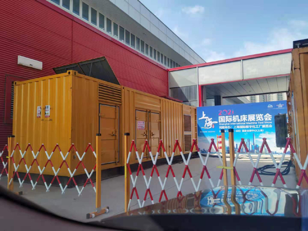 梅列出租发电机-柴油发电机和汽油发电机哪个更好一些？