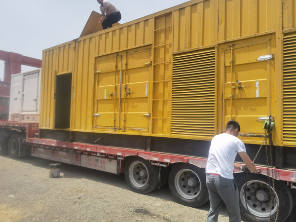 梅列除了负载情况和发动机维护，还有哪些因素会影响 200kw 柴油发电机的油耗？