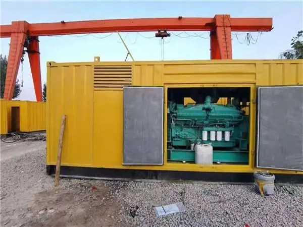 梅列冬季低温环境下，500KW发电机组应该选择什么类型的启动电瓶？